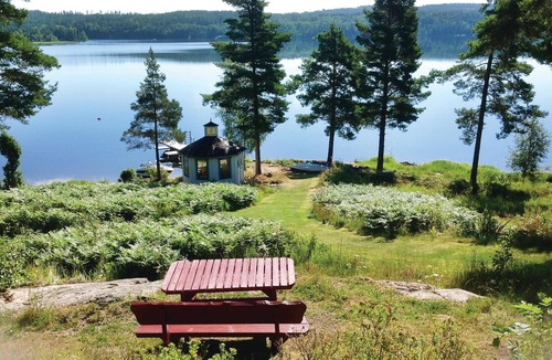 Arjang House | Beautiful home in årjäng with house sea view