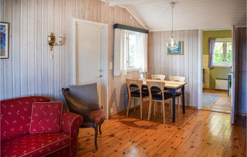 Royken House | Beautiful Home In Åros With Kitchen
