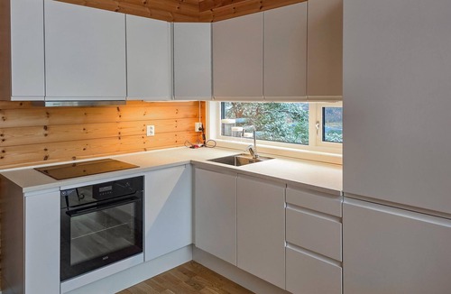 Brekke House | Beautiful home in Bjordal with WiFi