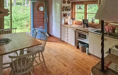 Norrfors House | Beautiful Home In Bjurholm With Sauna