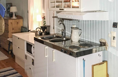 Falun House | Beautiful home in Botolfsbo with sauna