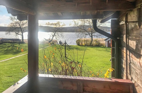 Falun House | Beautiful home in Botolfsbo with sauna
