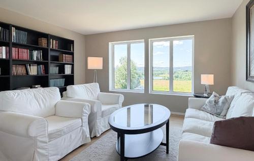 Eksharad House | Beautiful Home In Ekshärad With Lake View