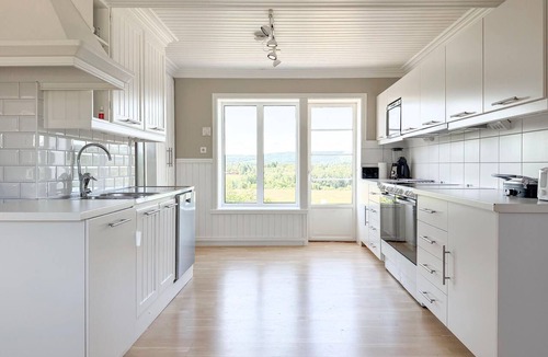 Eksharad House | Beautiful home in Ekshärad with lake view