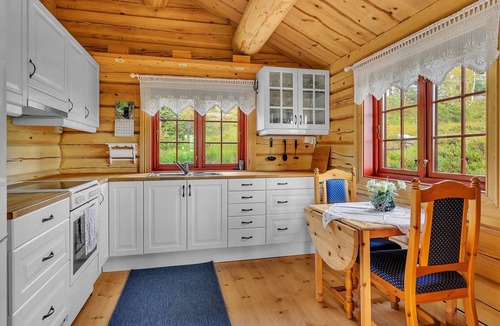 Evje House | Beautiful home in Evje with WiFi