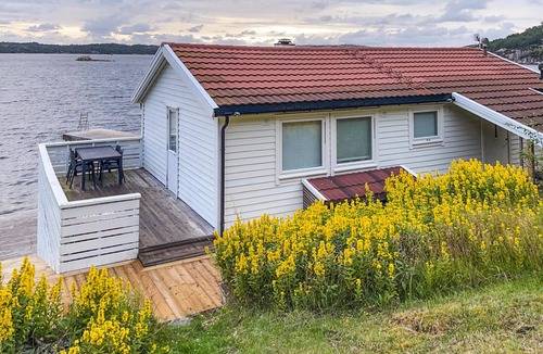 Fitjar House | Beautiful home in Fitjar with WiFi