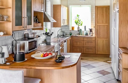 Gavle O House | Beautiful home in Gävle with sauna