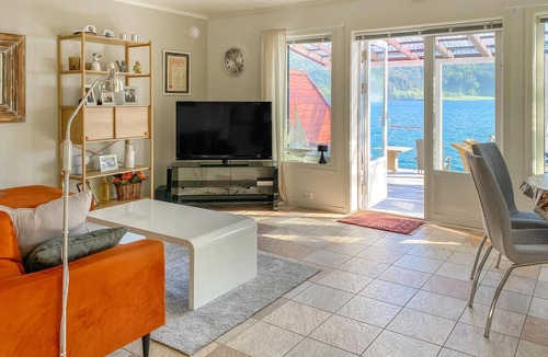 Sande House | Beautiful home in Gursken with harbor view