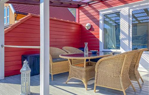 Sande House | Beautiful Home In Gursken With Harbor View