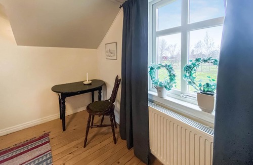 Hestra House | Beautiful home in Hestra with WiFi