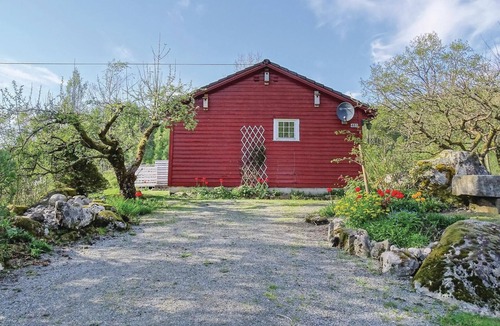 Hovsherad House | Beautiful home in Hovsherad with house sea view