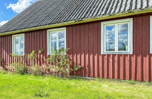 Laholm House | Beautiful home in Laholm with kitchen