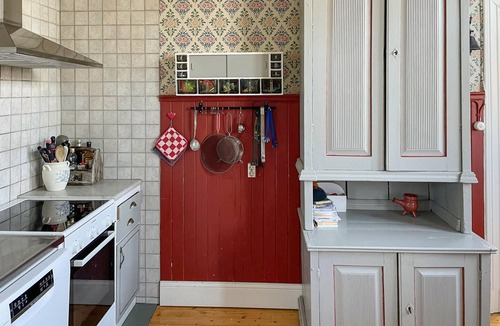 Lindesberg House | Beautiful home in Lindesberg with sauna