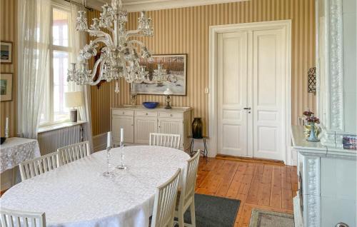 Lindesberg House | Beautiful Home In Lindesberg With Sauna