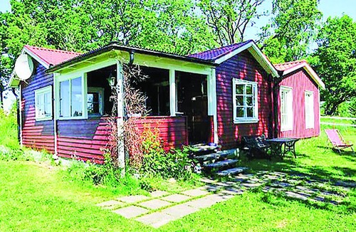 Ljungsarp House | Beautiful home in Ljungsarp with sauna