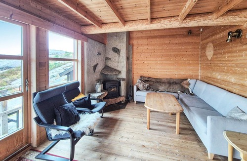 Masfjorden House | Beautiful home in Masfjordnes with sauna