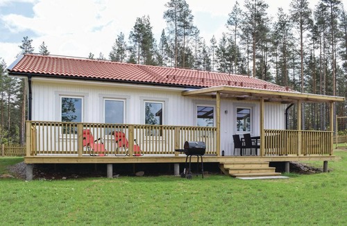 Hultsfred Municipality House | Beautiful home in Målilla with kitchen