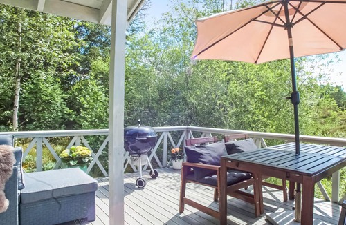 Mosterhamn House | Beautiful home in Mosterhamn with WiFi
