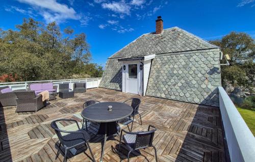 Bomlo House | Beautiful Home In Rubbestadneset With Wifi