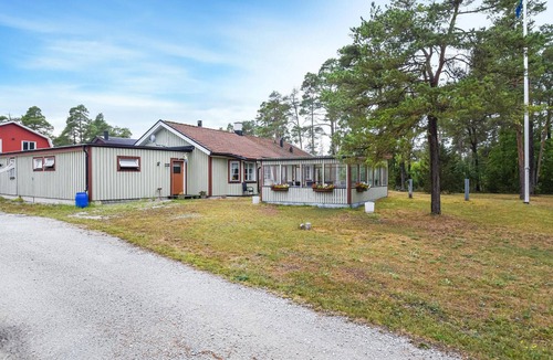 Gotland Municipality House | Beautiful home in Romakloster with WiFi