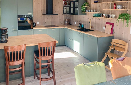 Risor House | Beautiful home in Risør with sauna