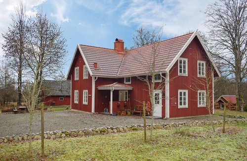Rydaholm House | Beautiful home in Rydaholm with kitchen