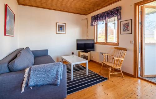 Vastra Gotaland House | Beautiful Home In Myggenäs With Sauna