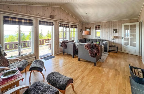 Ringsaker House | Beautiful home in Sjusjøen with sauna