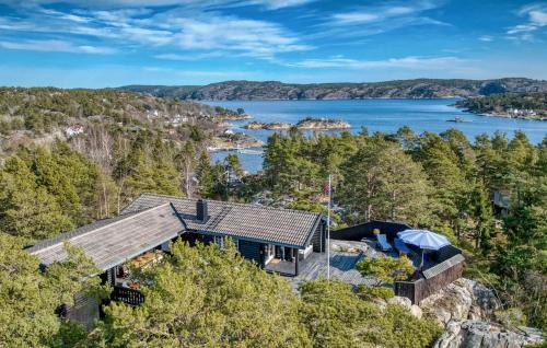 Hvaler House | Beautiful Home In Skjærhalden With Harbor View