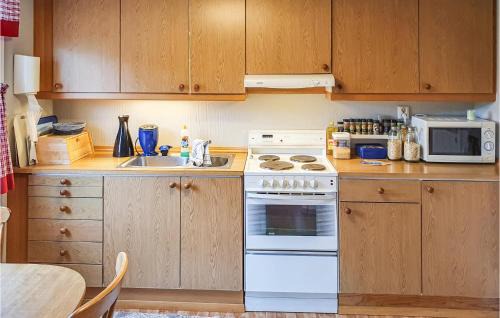 Skjold House | Beautiful Home In Skjold With Wifi