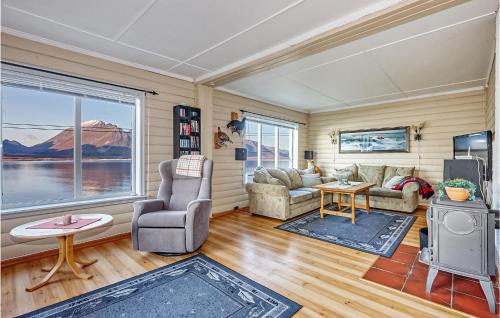 Kvaefjord Municipality House | Beautiful Home In Sortland With Wifi