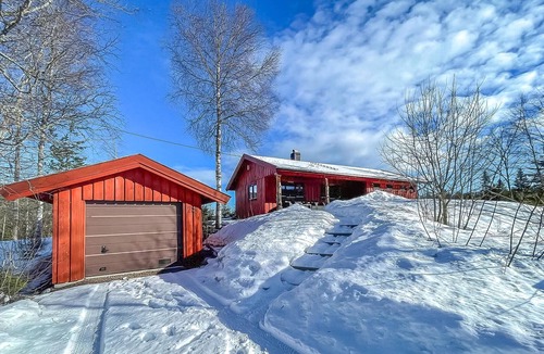 Lardal Municipality House | Beautiful home in Svarstad with WiFi