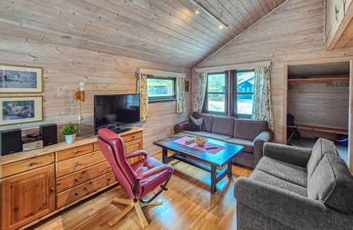 Tjørhom House | Beautiful home in Tjørhom with sauna