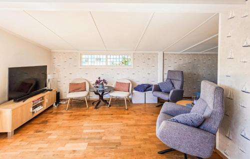 Tonsberg House | Beautiful Home In Tolvsrød