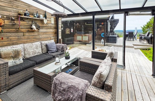 Nissedal House | Beautiful home in Treungen with sauna