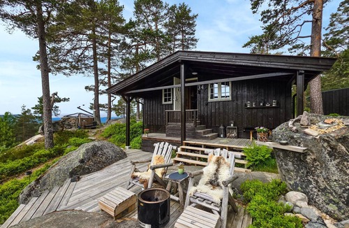 Nissedal House | Beautiful home in Treungen with sauna