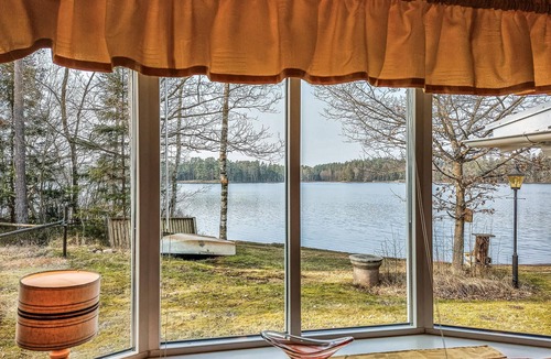 Hallaryd House | Beautiful home in Vägla with WiFi
