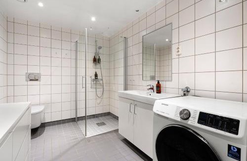 Tromso Apartment | Beautiful home with seaview
