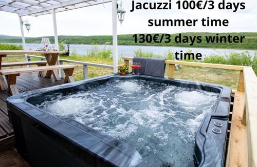 Polmak Apartment | Beautiful riverside cottage with sauna