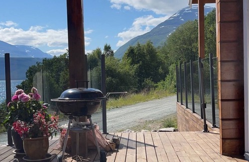 Storfjord House | Beautiful Villa with Ocean Views, Between Lyngen and Tamok