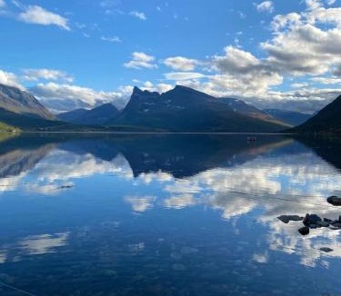 Storfjord Apartment | Beautiful Villa with sea view, between Lyngen and Tamok