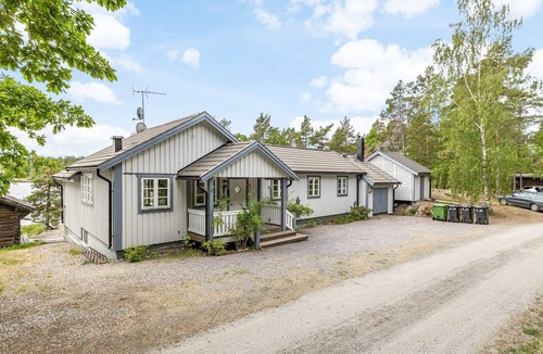 Skaftet House | Bergstigen Gunnebo by Interhome