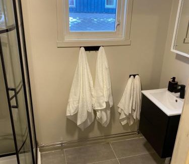 Berlevag Apartment | Berlevåg center, fully equipped, 4 bedrooms