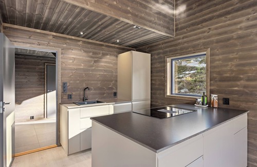 Kviteseid Ski Chalet | Berre Veit 6p - Three Bedroom Chalet, Sleeps 6