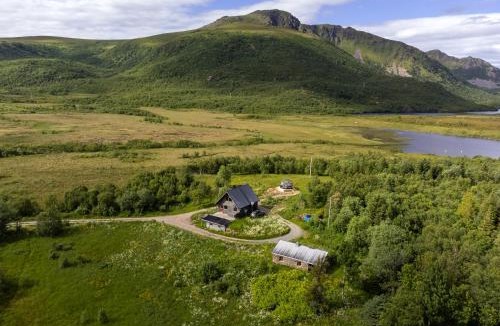 Bo Municipality House | Bestefarhaugen - The cozy house on the hill - with a dome