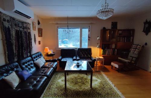 Sastamala House | Blue House Nature Retreat with Private Garden