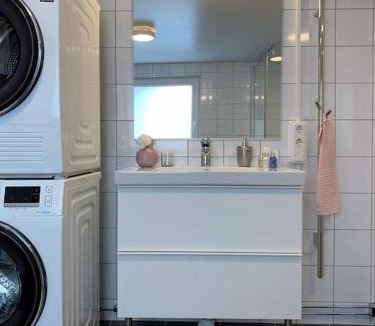Ekeby Apartment | Bo bekvämt i eget hus