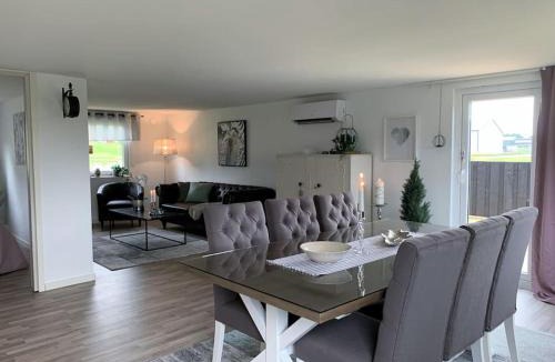 Ekeby Apartment | Bo bekvämt i eget hus