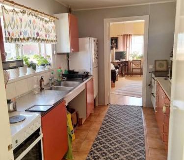 Motala House | Bo på lantgård