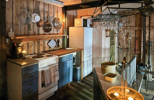 Tierp Municipality House | Boathouse stay in historic Fågelsundet